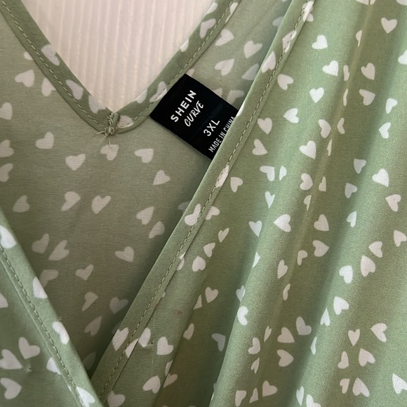 Green 3XL Dress - Picture 2 of 3